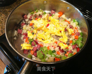 蛋炒饭的做法步骤：7