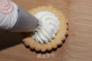 草莓奶油塔的做法步骤：12
