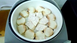 逗趣的炸馒头的做法步骤：3