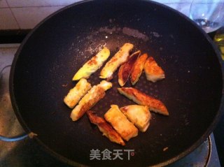 炒馒头的做法步骤：3
