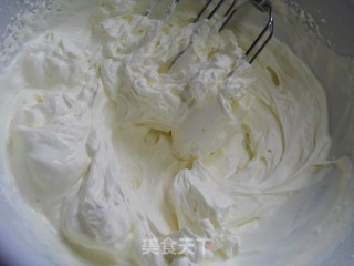 鲜奶水果蛋糕的做法步骤：3