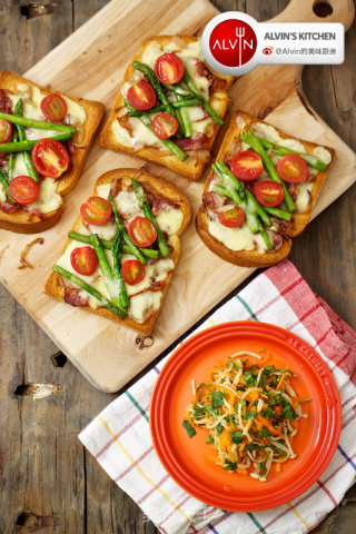 土司pizza和胡萝卜凉菜的做法步骤：10