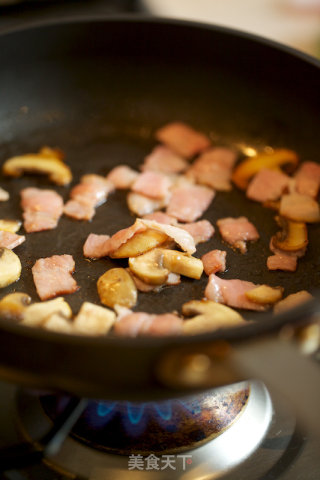 菌菇调味饭和拍黄瓜的做法步骤：7