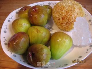 无花果银耳汤的做法步骤：1