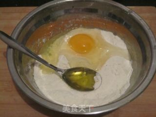 香酥小麻花的做法步骤：2