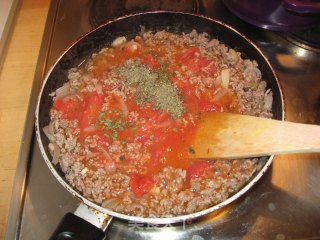 上班族日常美味之—私房意式肉酱面的做法步骤：6