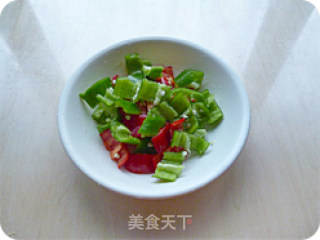 彩椒荷包蛋的做法步骤：2
