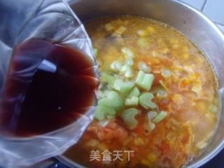 添一份浪漫气息---红酒火锅的做法步骤：6