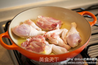 Thyme chicken with tomato sauce 茄汁鸡肉的做法步骤：2