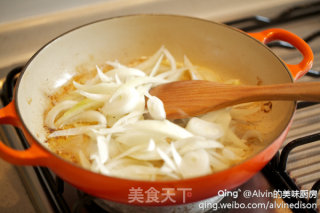 Thyme chicken with tomato sauce 茄汁鸡肉的做法步骤：5