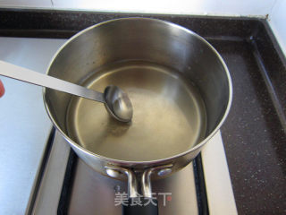 金枪鱼沙拉紫菜包饭的做法步骤：2