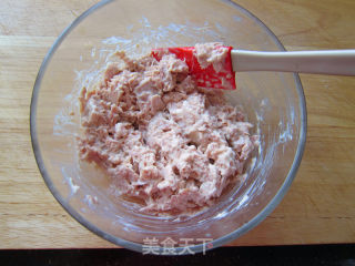 金枪鱼沙拉紫菜包饭的做法步骤：14