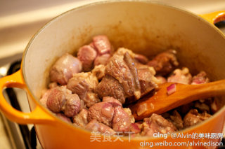 传统慢炖牛肉的做法步骤：4