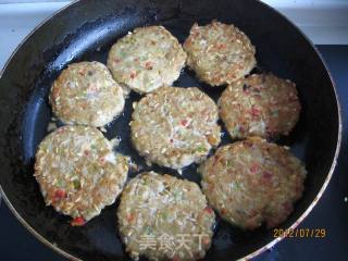 燕麦时蔬鲅鱼饼的做法步骤：13