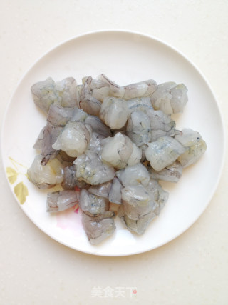 经典鲁菜——炒芙蓉虾的做法步骤：2
