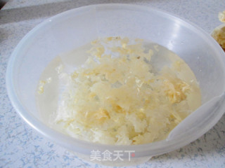 开胃润肺的银耳雪梨红果羹的做法步骤：2