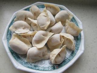 酸辣饺子火锅的做法步骤：7