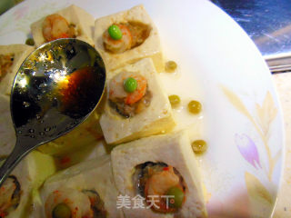 白玉镶珠——豆腐酿虾仁花样做的做法步骤：14