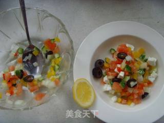 地中海风情---希腊沙拉的做法步骤：4