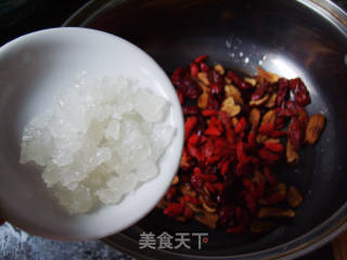 蜂蜜红枣枸杞茶的做法步骤：4