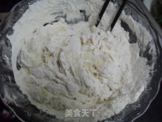 单人份虾仁杂蔬披萨的做法步骤：2