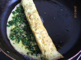 荠菜蛋卷的做法步骤：11