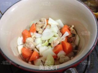 咖喱土豆鸡肉饭的做法步骤：3