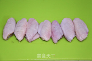 浓情料理---《香酥椒盐鸡翅》的做法步骤：3