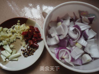 香辣------洋葱土豆片的做法步骤：2