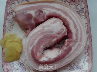 【秘制红烧肉】解馋更简单的做法步骤：1
