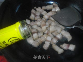 五花肉炖杏鲍菇的做法步骤：3