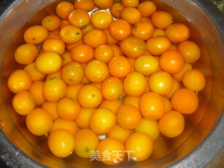 蜜金桔的做法步骤：1