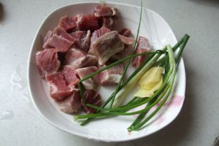 咸肉烧双笋的做法步骤：3