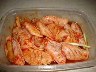 杂料奥尔良鸡翅的做法步骤：2
