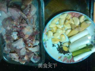家常大盘鸡的做法步骤：1