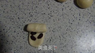 香甜松软的葡萄干面包卷的做法步骤：8