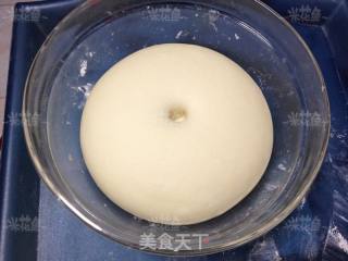 猪肉虾仁包子的做法步骤：2