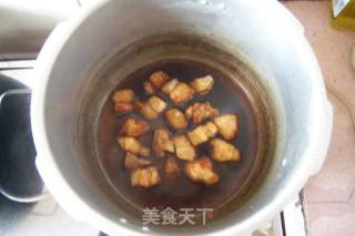 土豆红烧肉的做法步骤：8
