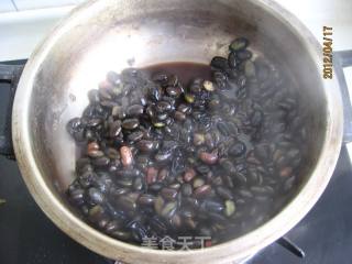 黑豆南瓜汤的做法步骤：1