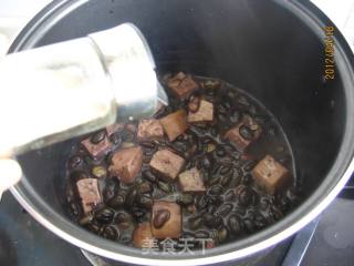 黑豆炖豆腐的做法步骤：8