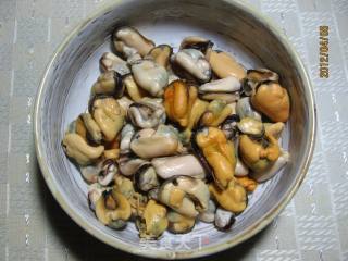 菠菜海虹蛋花汤的做法步骤：2