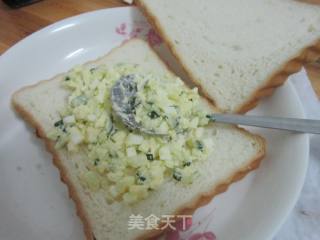 青瓜鸡蛋三明治的做法步骤：4