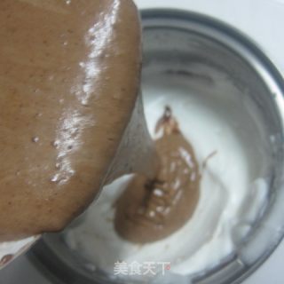 可可戚风的做法步骤：9