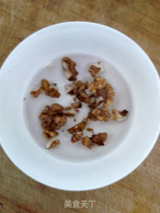 核桃黄豆豆浆的做法步骤：2