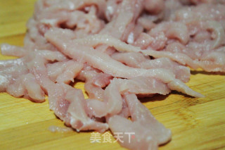 鱼香肉丝的做法步骤：2