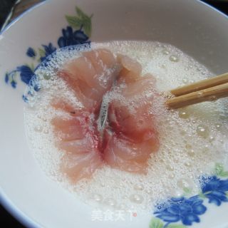 香酥蛋黄鱼的做法步骤：3