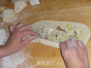 家庭版葱油小饼的做法步骤：4
