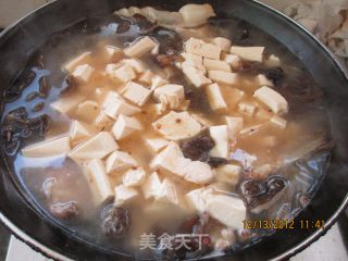 鱼头豆腐汤的做法步骤：5