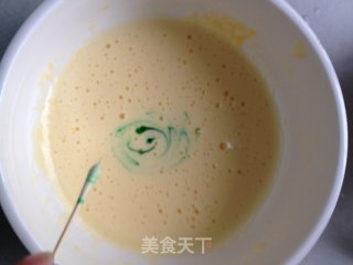 冬日里的惊喜——彩虹蛋糕的做法步骤：3