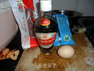 芝麻油炒鸡蛋——治疗咳嗽食疗的做法步骤：1